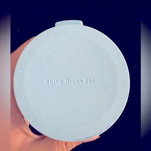 Travel Bottle Brush Cleaning Set.